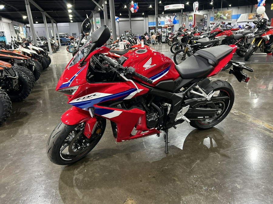 2026 Honda CBR650R E-CLUTCH