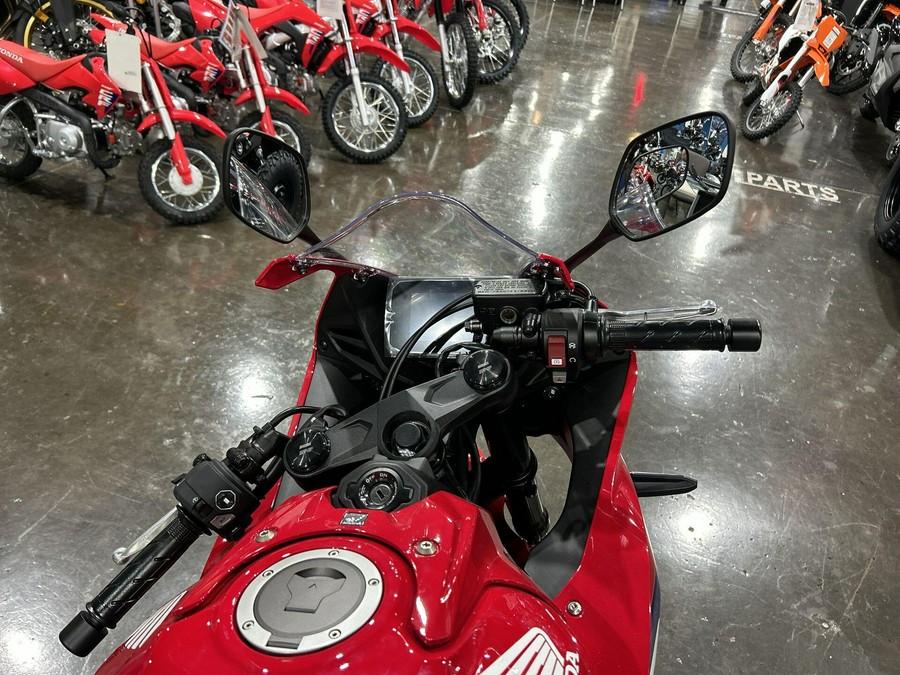 2026 Honda CBR650R E-CLUTCH