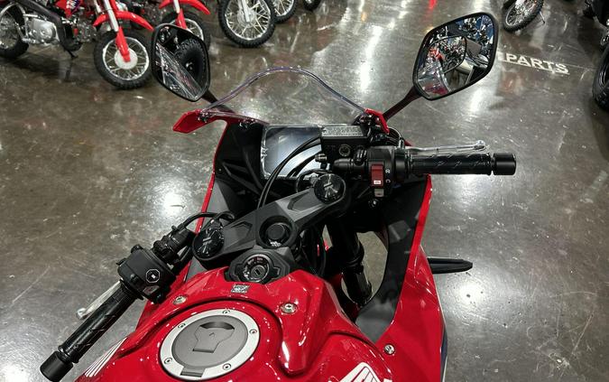 2026 Honda CBR650R E-CLUTCH