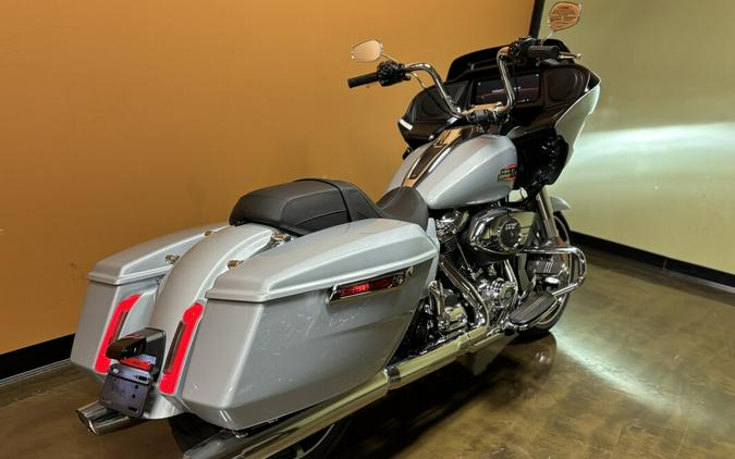 FLTRX 2025 Road Glide™