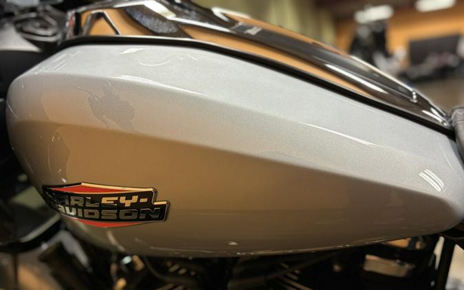 FLTRX 2025 Road Glide™