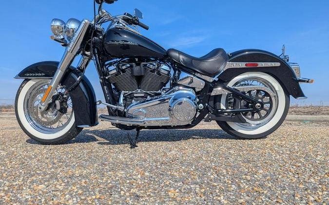 2019 Harley-Davidson® FLDE - Softail® Deluxe