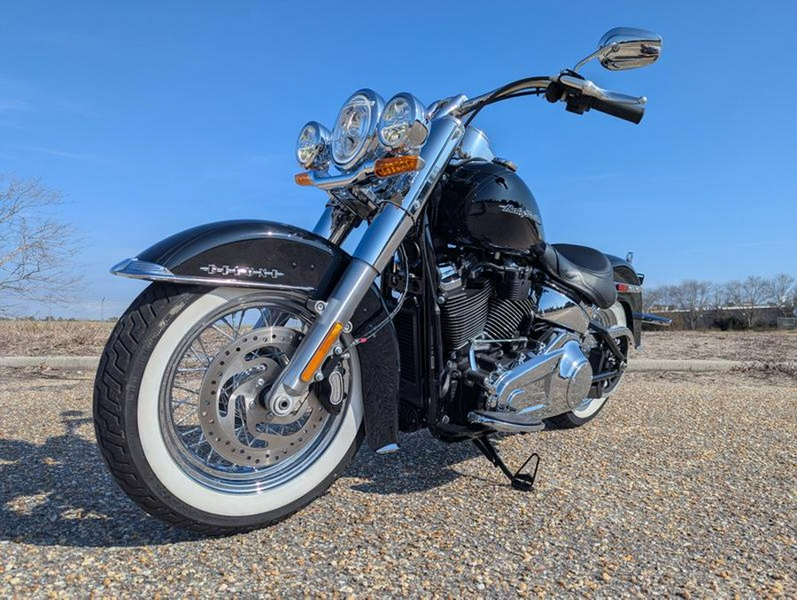 2019 Harley-Davidson® FLDE - Softail® Deluxe