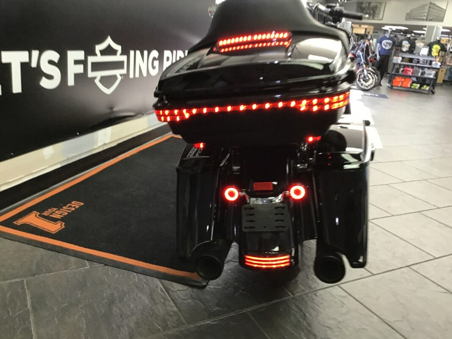 2021 Harley-Davidson® Road Glide® Special Vivid Black