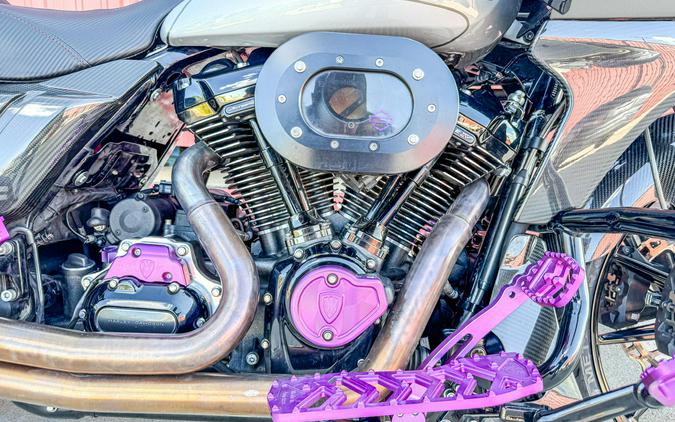 2023 Harley-Davidson® CVO™ Road Glide® FLTRXSE Dark Platinum w/Pinstripe