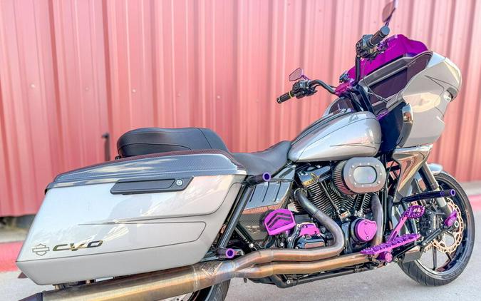 2023 Harley-Davidson® CVO™ Road Glide® FLTRXSE Dark Platinum w/Pinstripe