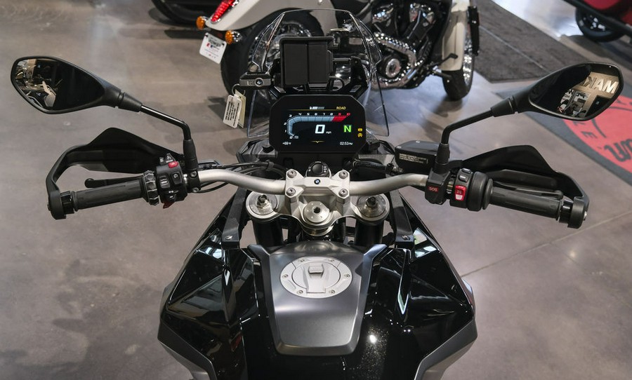 2024 BMW F 900 GS Blackstorm Metallic