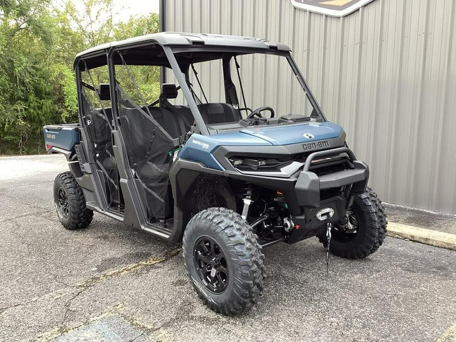 2026 Can-Am® Defender MAX XT HD11 With 10.25 in.display