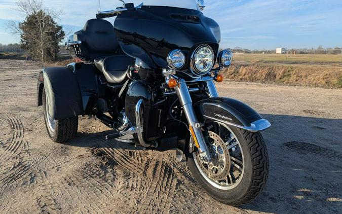 2022 Harley-Davidson® FLHTCUTG - Tri Glide® Ultra