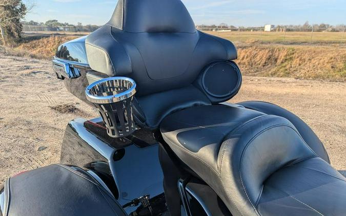 2022 Harley-Davidson® FLHTCUTG - Tri Glide® Ultra