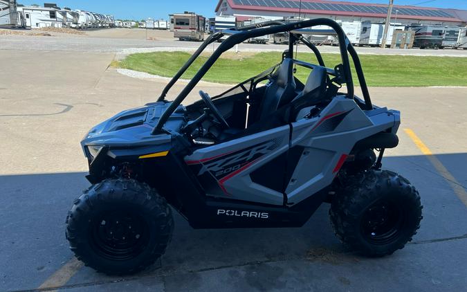 2024 Polaris RZR 200 EFI