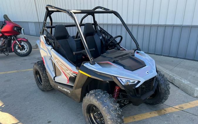 2024 Polaris RZR 200 EFI