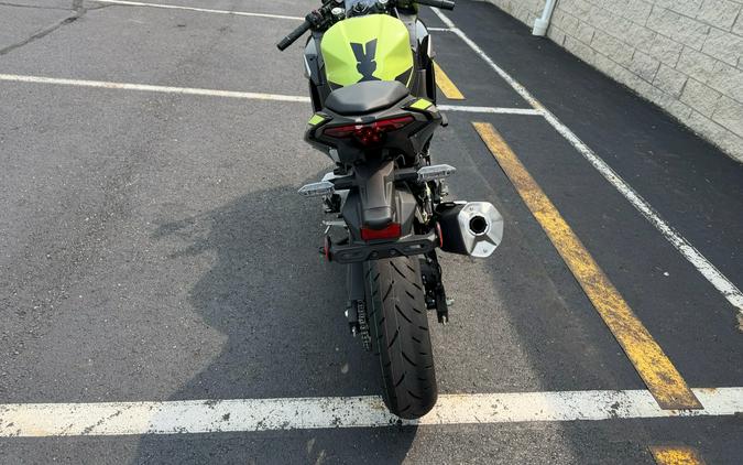 2026 Kawasaki Ninja® 500 ABS