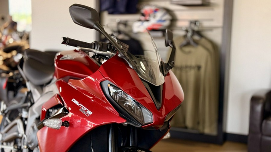2025 Triumph Daytona 660