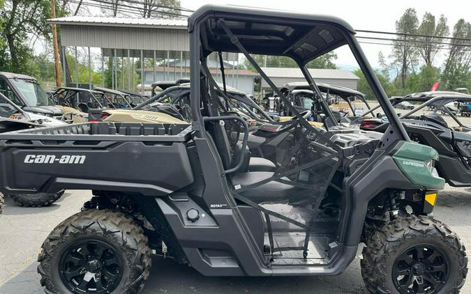 2022 Can-Am® Defender DPS HD10 Tundra Green