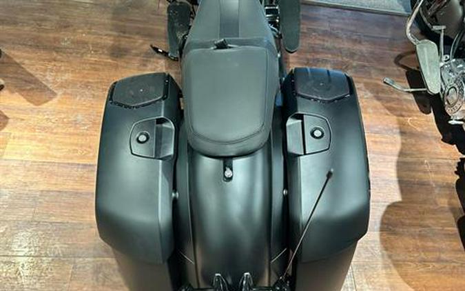 2024 Indian Motorcycle Chieftain® Dark Horse® with PowerBand Audio Package