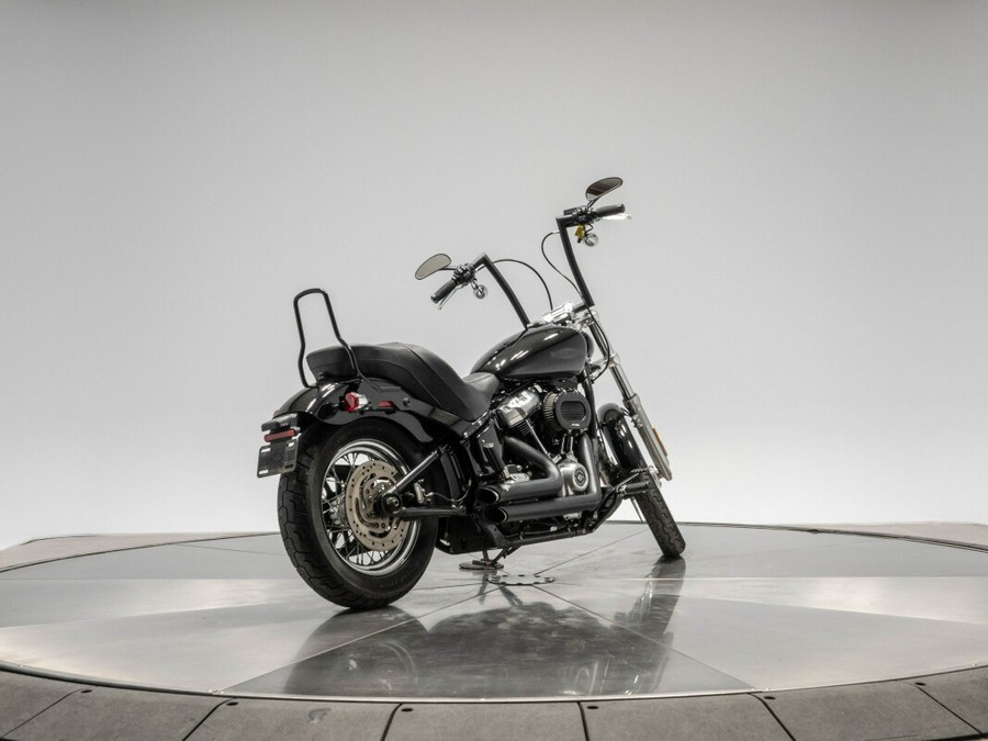 2020 HARLEY-DAVIDSON FXST STANDARD in Vivid Black with 6,208 miles!