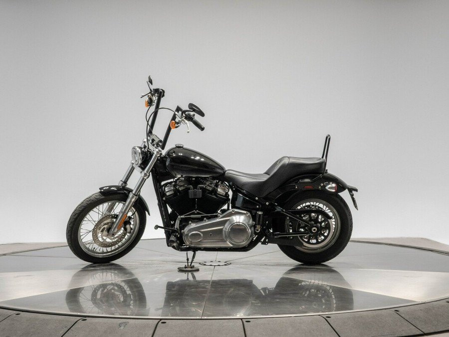 2020 HARLEY-DAVIDSON FXST STANDARD in Vivid Black with 6,208 miles!