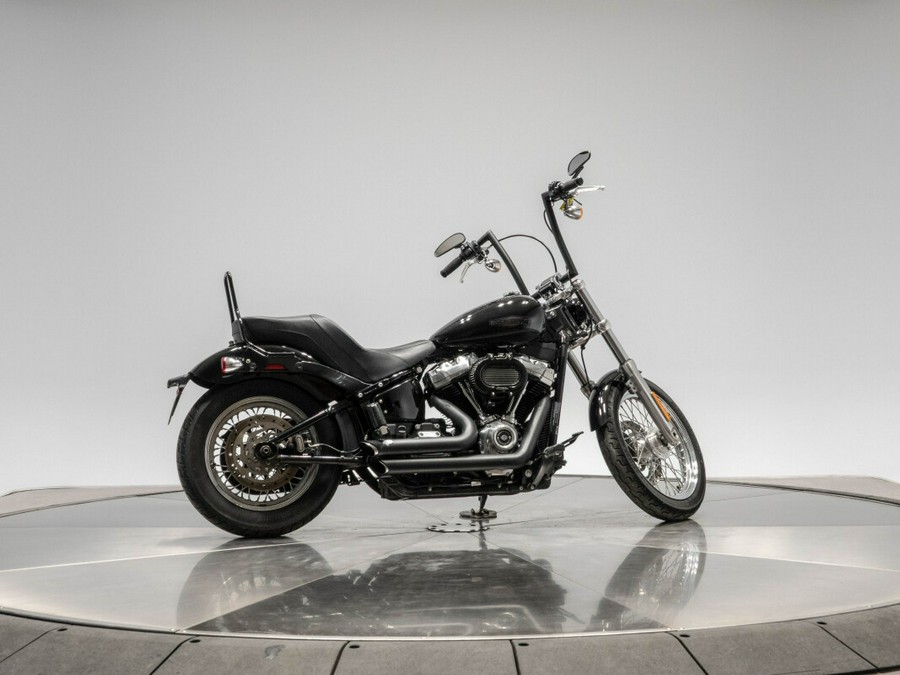 2020 HARLEY-DAVIDSON FXST STANDARD in Vivid Black with 6,208 miles!