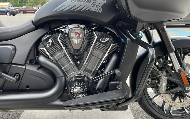 2024 Indian Motorcycle Challenger Dark Horse® with PowerBand Audio Package