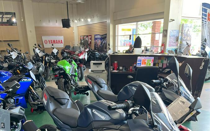 2026 Kawasaki Ninja® 500 ABS