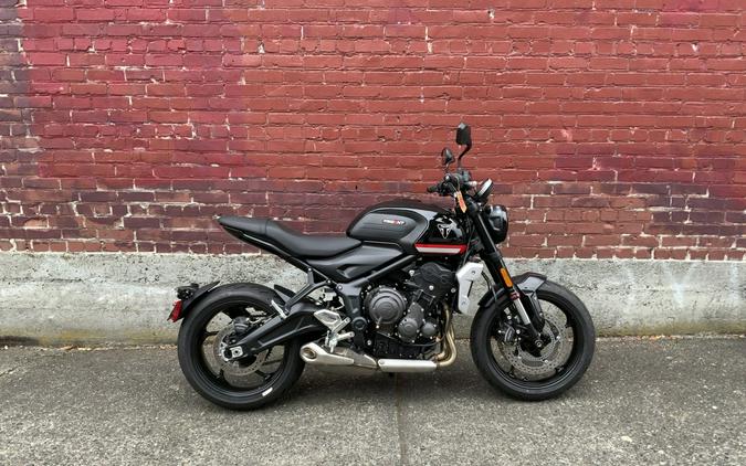 2023 Triumph SAPPHIRE BLACK