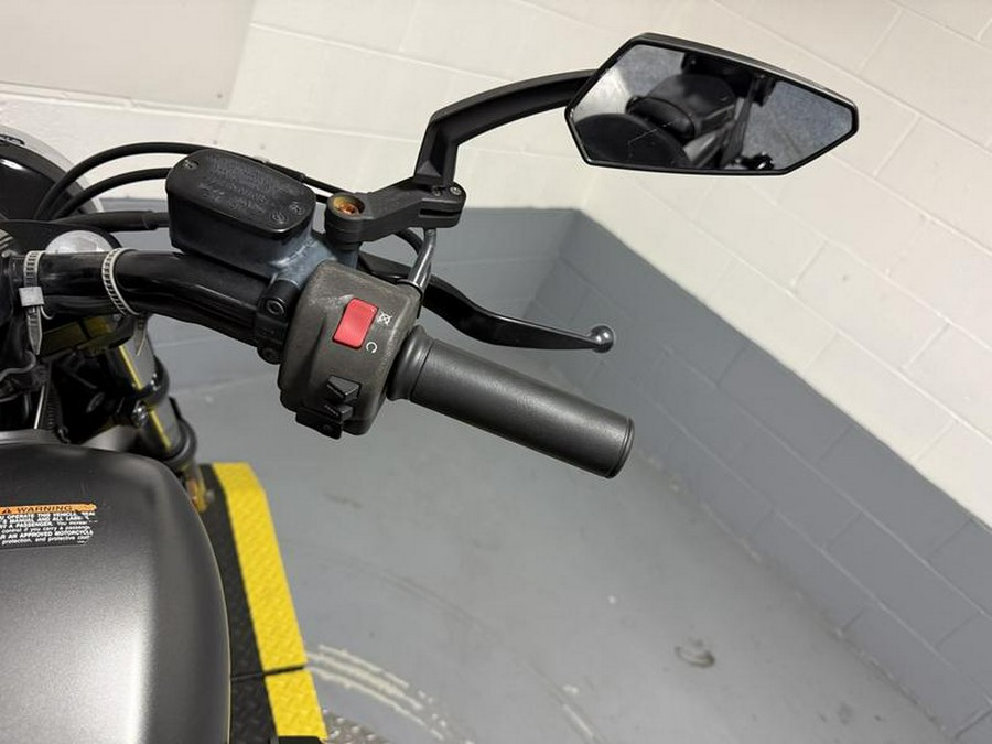 2014 Yamaha Bolt™ R-Spec