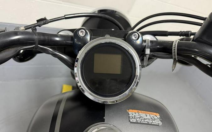 2014 Yamaha Bolt™ R-Spec