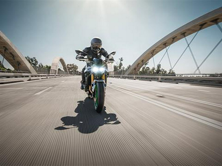 2025 Kawasaki Z900 SE ABS