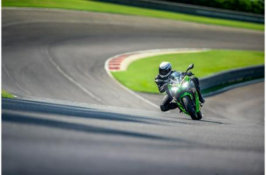 2023 Kawasaki NINJA 400 KRT Edition (EX400HPFAN) w/Accessories installed! [SALE Price NOW through 7.31.2023!]