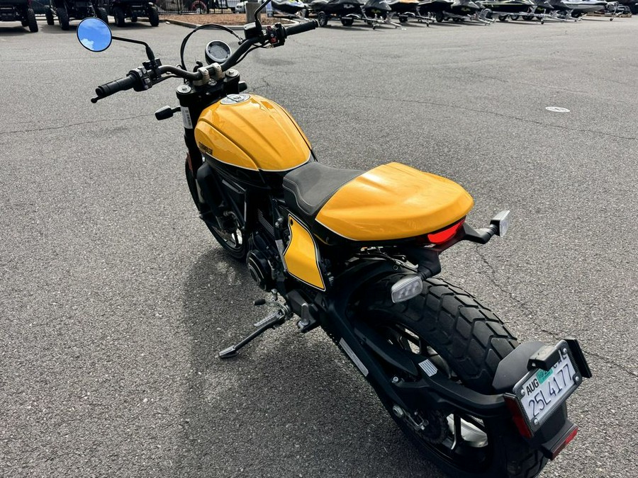 2020 Ducati Scrambler 800 Full Throttle Shining Black/Yellow