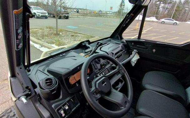 2025 Can-Am® Defender Limited HD10 Desert Tan & Stealth Black