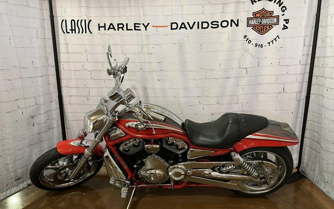 2006 Harley-Davidson V-Rod® VRSCA Scarlet Red Pearl/Dark Slate with Flame graphic