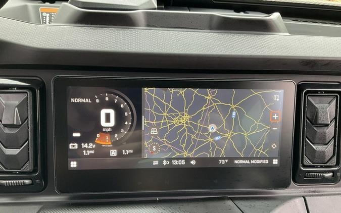 2026 Can-Am Defender MAX Limited HD11 Desert Tan & Carbon Blac