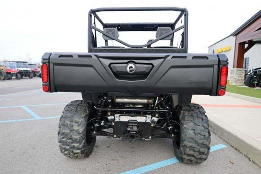 2026 Can-Am Defender HD7