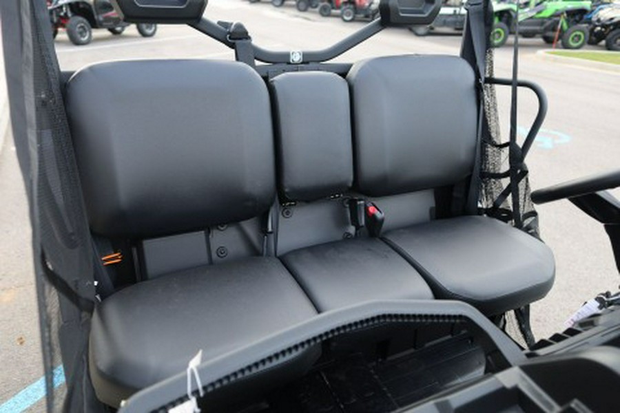 2026 Can-Am Defender HD7