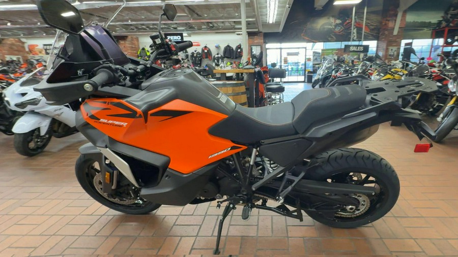 2027 KTM 1390 SUPER ADVENTURE S EVO
