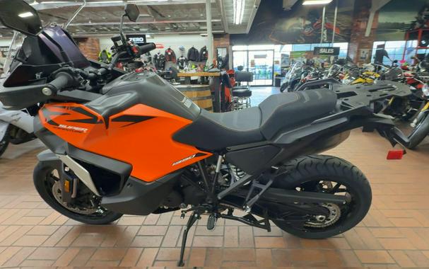 2027 KTM 1390 SUPER ADVENTURE S EVO