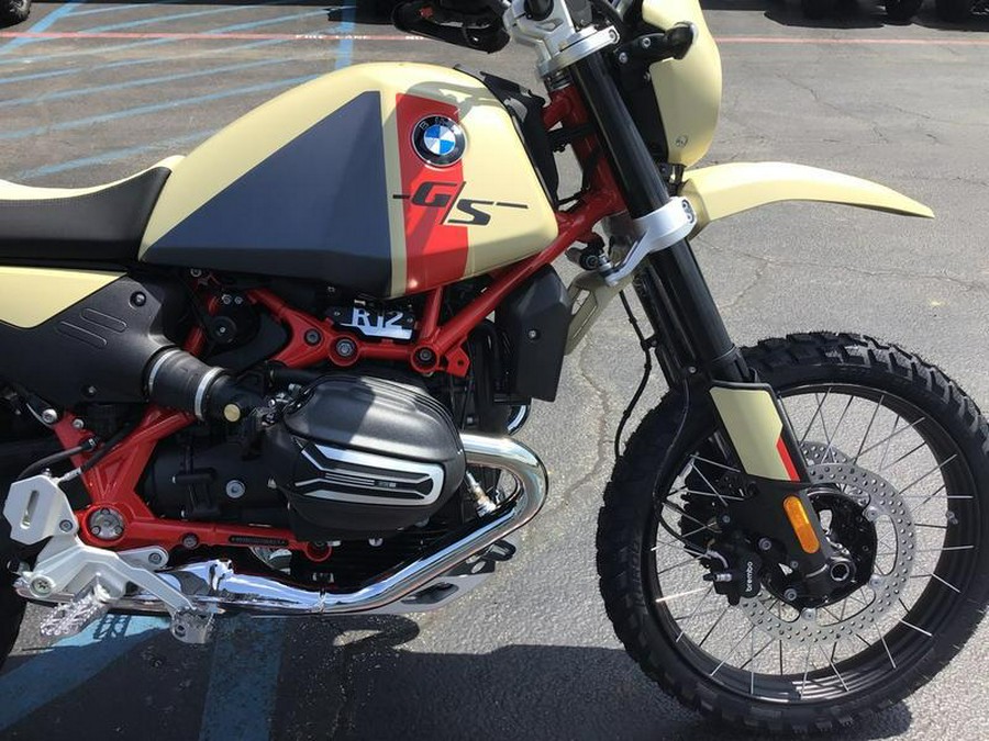2026 BMW R12