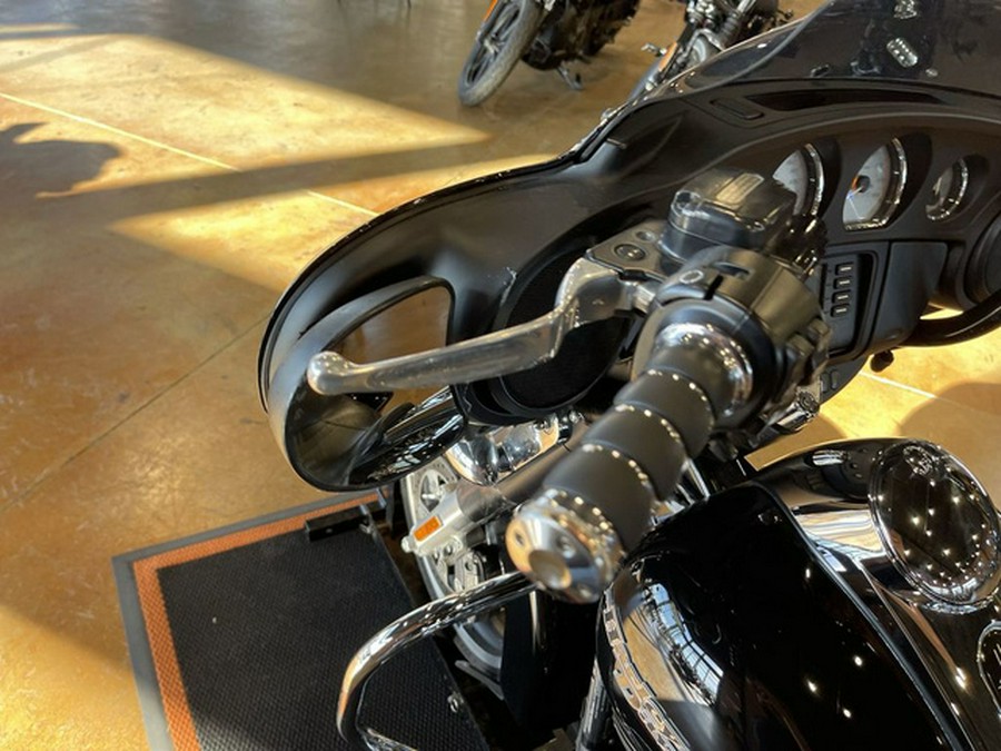 2019 Harley-Davidson FLHX - Street Glide