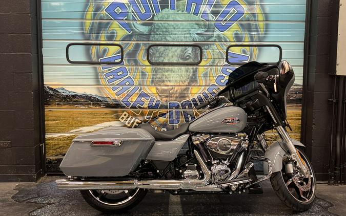 2026 Harley-Davidson® Street Glide® Dark Billiard Gray Black Trim
