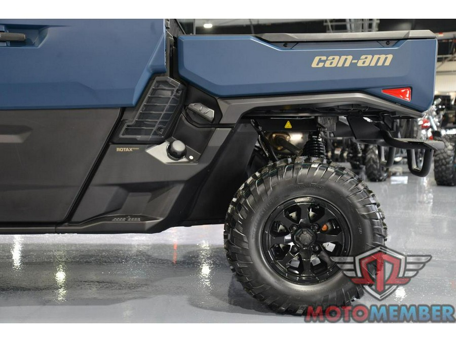 2026 Can-Am Defender MAX XT CAB HD11