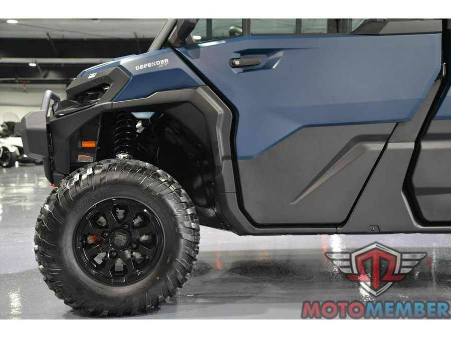 2026 Can-Am Defender MAX XT CAB HD11