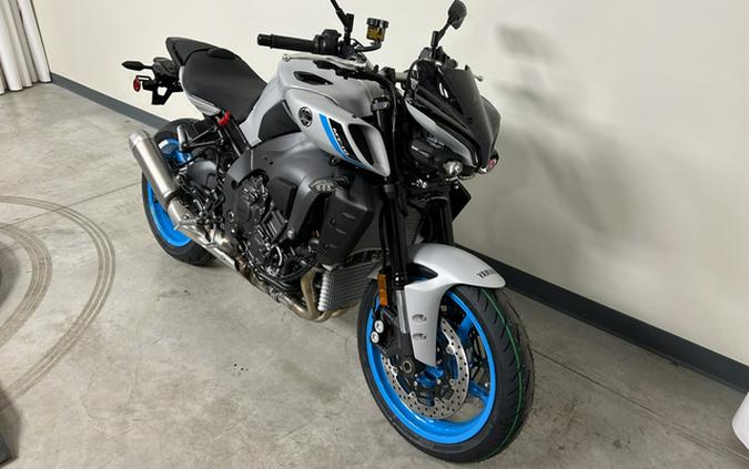 2025 Yamaha MT 10 (MT10SGY)