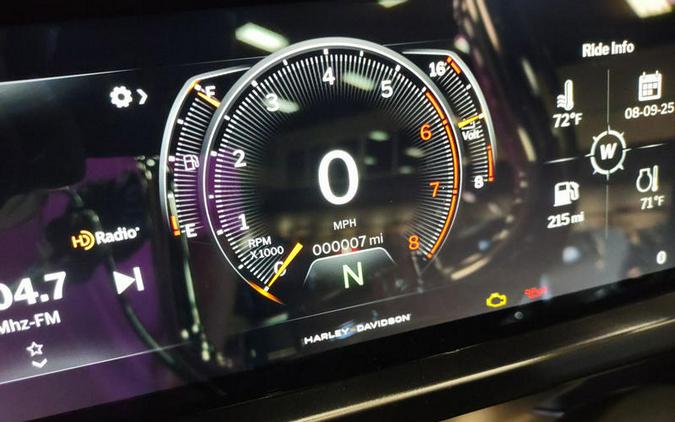 2025 Harley-Davidson® FLTRX - Road Glide®