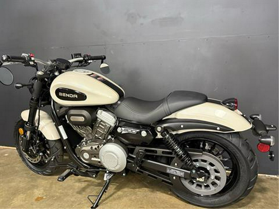 2025 BENDA Chinchilla 300