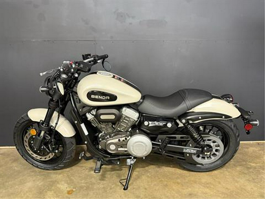 2025 BENDA Chinchilla 300