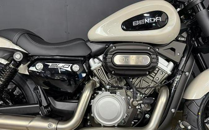 2025 BENDA Chinchilla 300