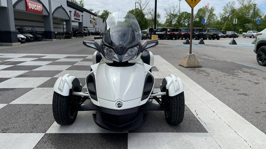 2015 Can-Am Spyder® ST Limited - SE5