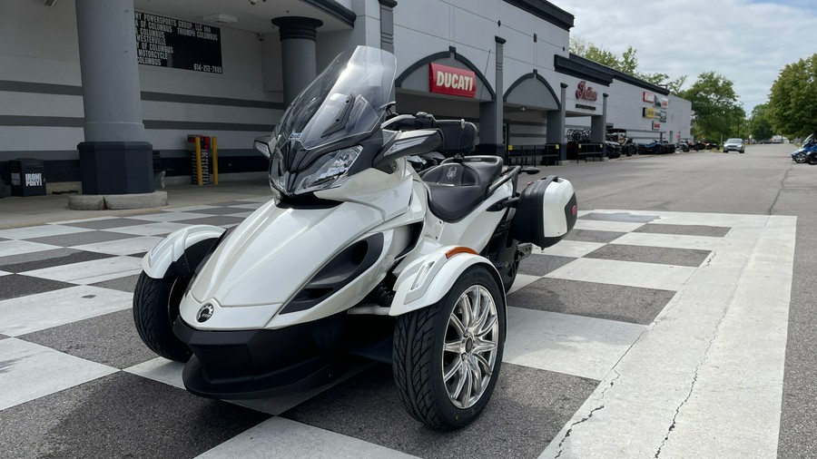 2015 Can-Am Spyder® ST Limited - SE5